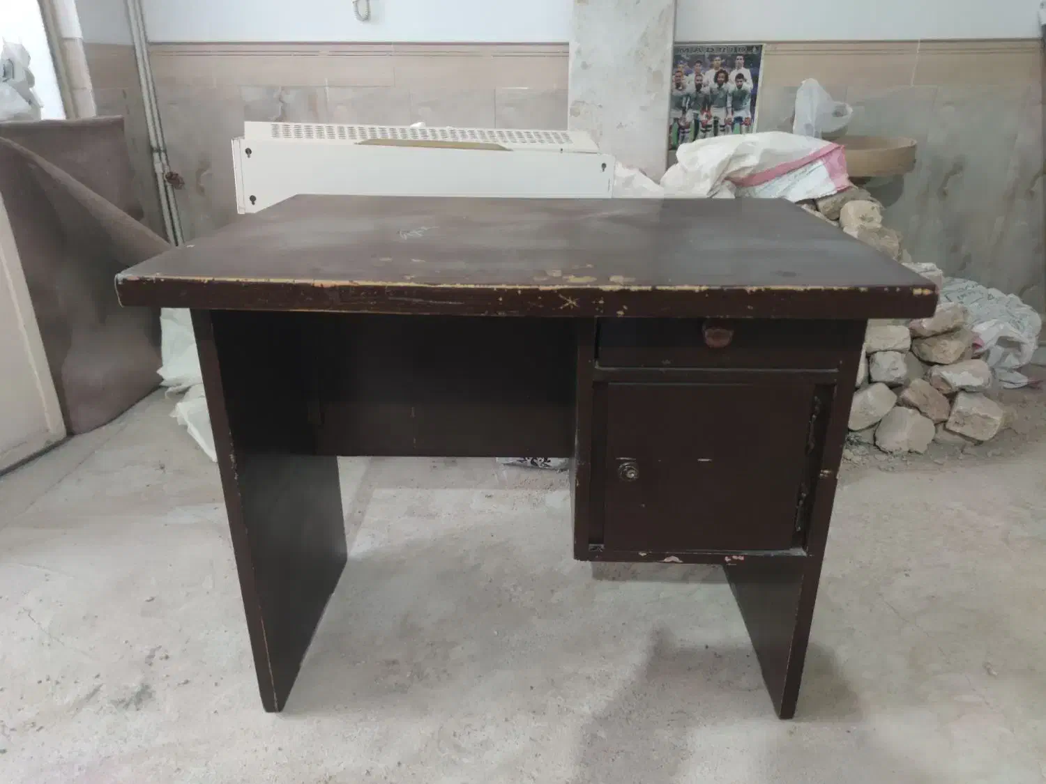 میز تلویزیون و میز تحریر|میز تلویزیون|چهارباغ, |دیوار