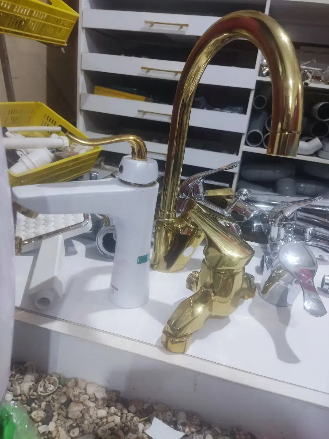 نصب تعویض وفروش|لوازم سرویس بهداشتی|شهرضا, |دیوار