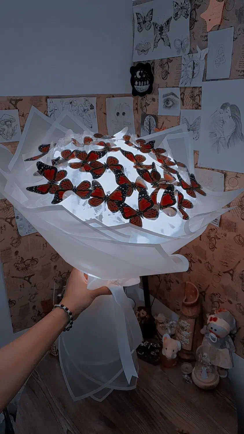 دسته گل پروانه|گل مصنوعی|خرم‌آباد, |دیوار