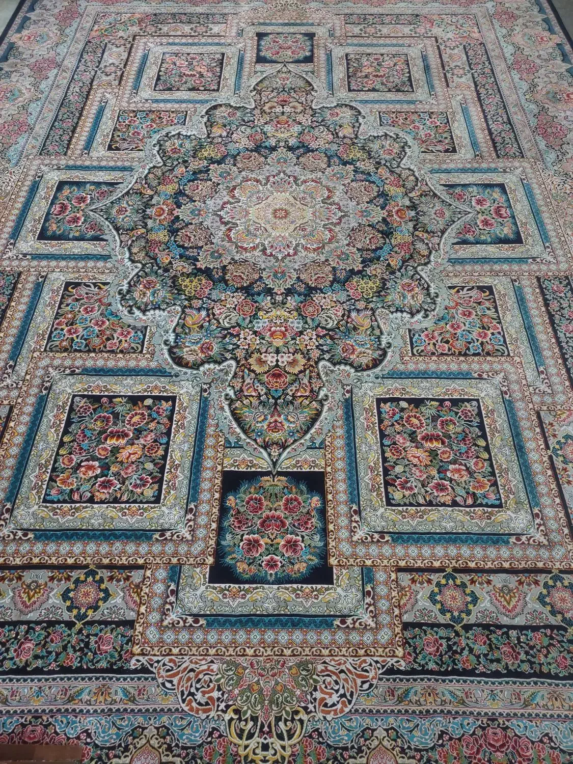 ۴ تخته فرش ۹متری زیبا|فرش|قم, لسانی|دیوار