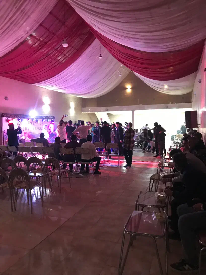 سالن و تالار عروسی|خدمات پذیرایی، مراسم|تبریز, |دیوار