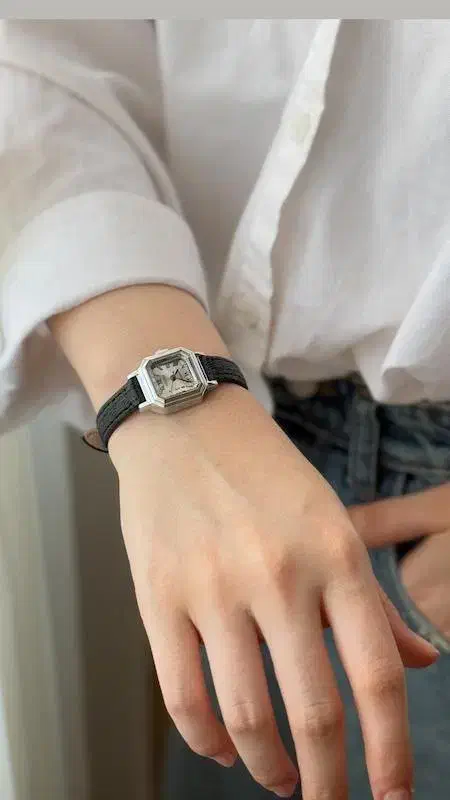 ساعت اُلی جی|ساعت|قم, حنیف نژاد|دیوار