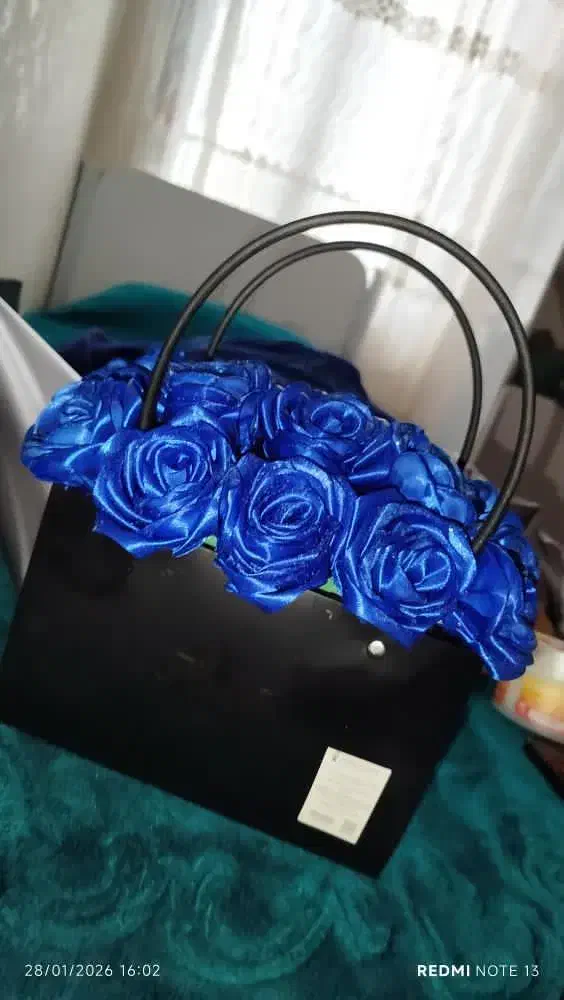 گل ربانی|گل مصنوعی|نوشین شهر, |دیوار