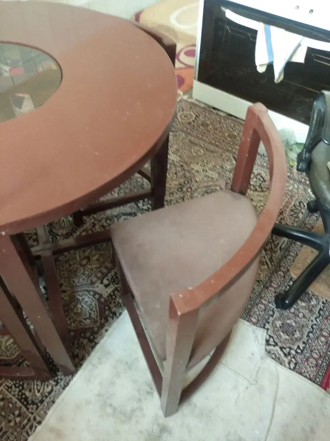 میز نهار خوری و مبل|میز و صندلی غذاخوری|فلاورجان, |دیوار