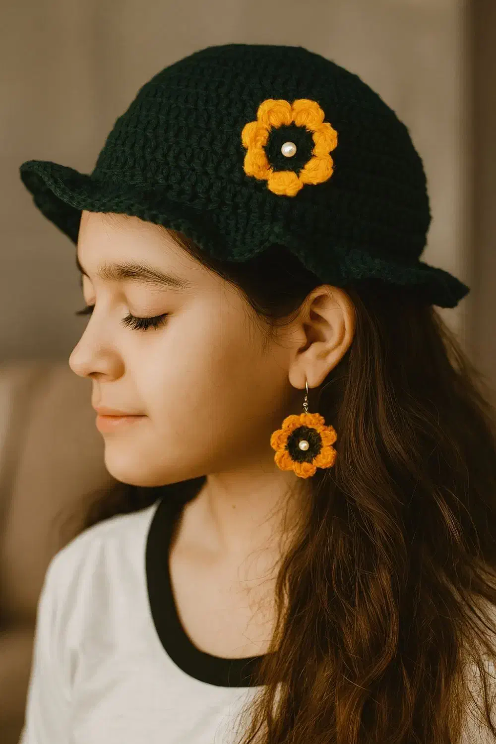 کلاه لبه دار|لباس|صومعه‌سرا, |دیوار