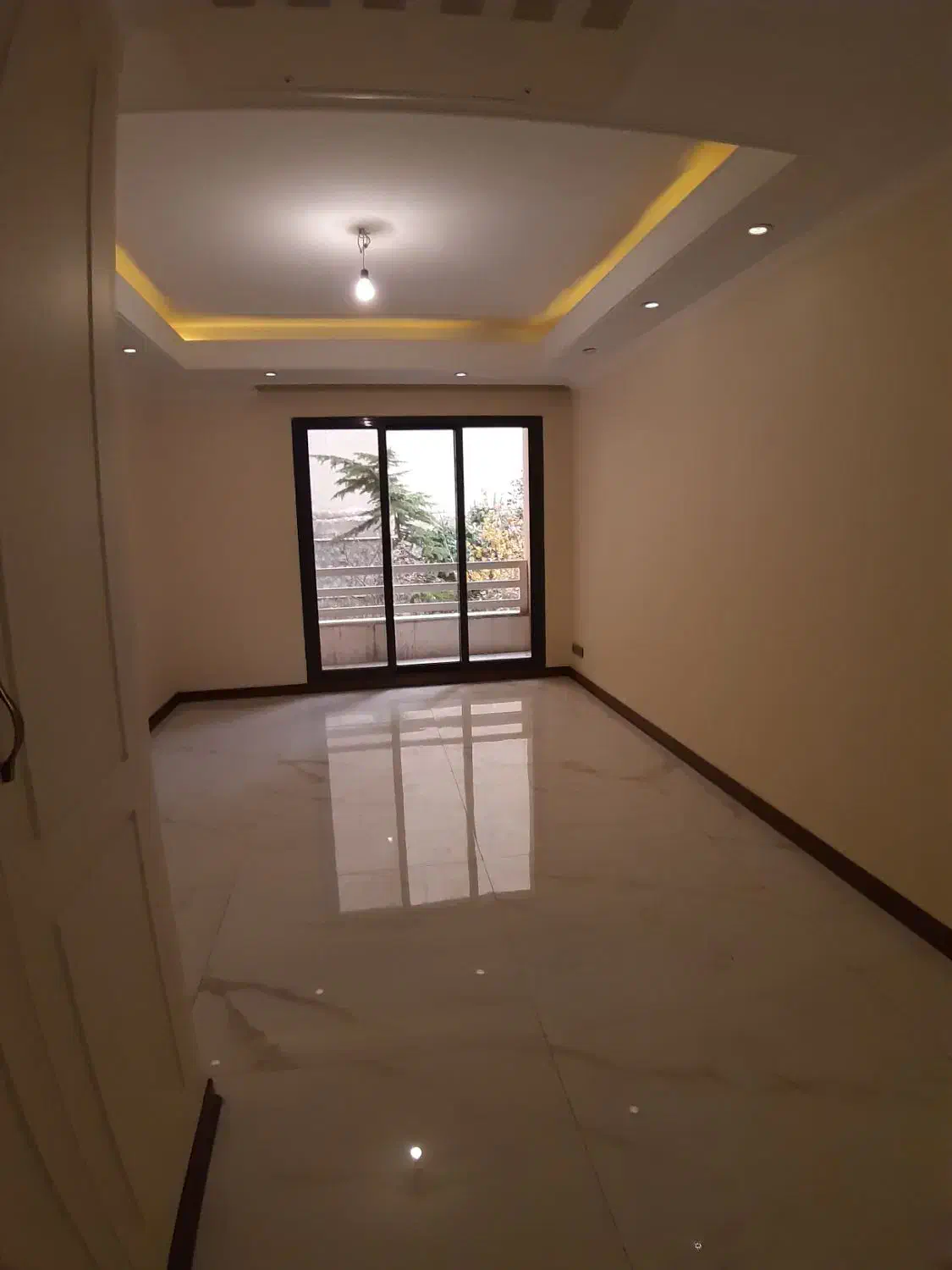 فرشته۲۳۰مترفول نوسازی.نور S/N(اگهی کاملا واقعیست)