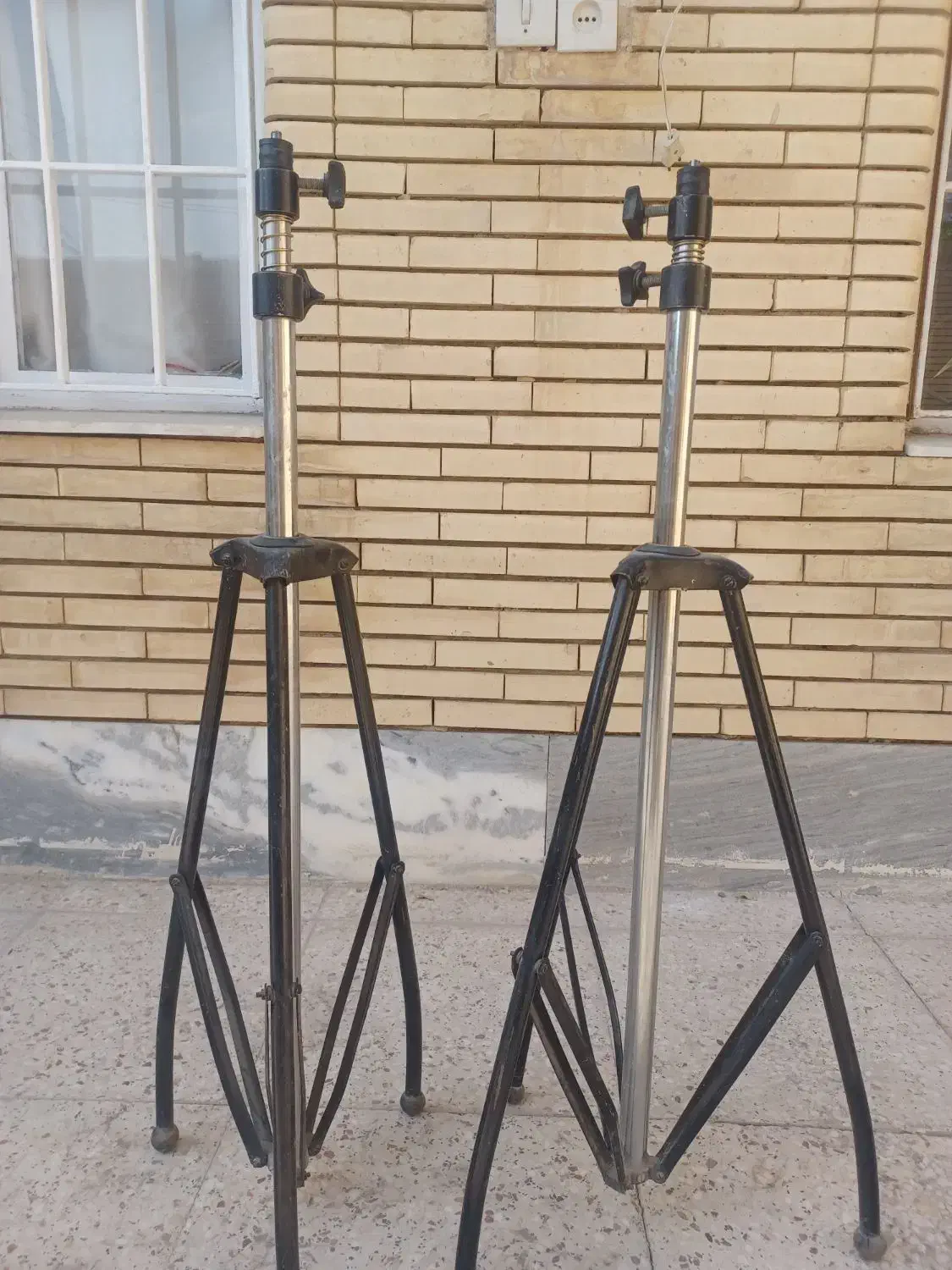 ۲عددپایه پروژکتور|دوربین عکاسی و فیلمبرداری|کرمان, |دیوار