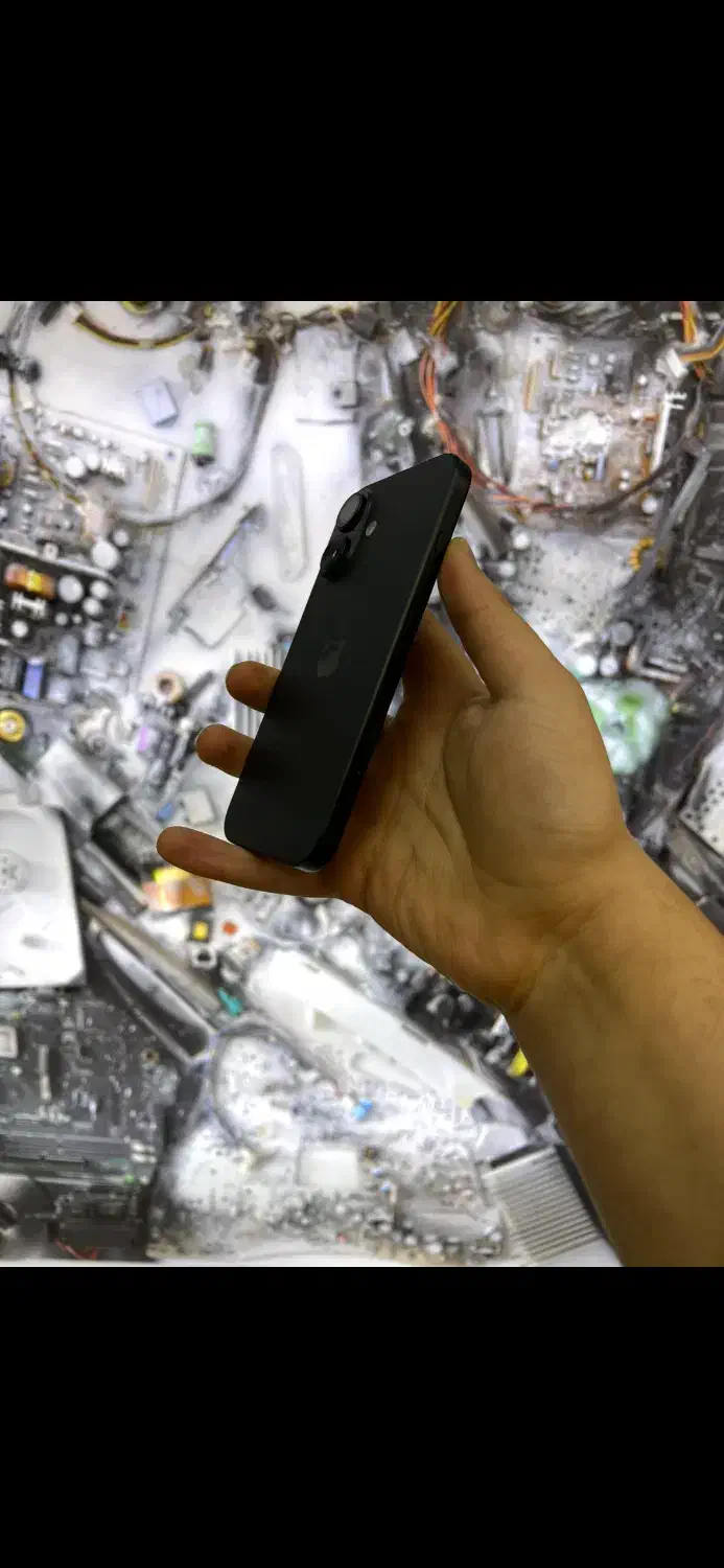 ایفون ۱۶نرمال دارای گارانتی شرکتی و ۱۲۸گیگ|موبایل|اصفهان, مفتح|دیوار