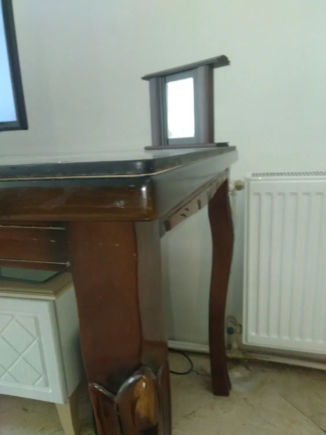 میز چوبی ۲ متری|میز و صندلی غذاخوری|تهران, فلسطین (میدان انقلاب)|دیوار