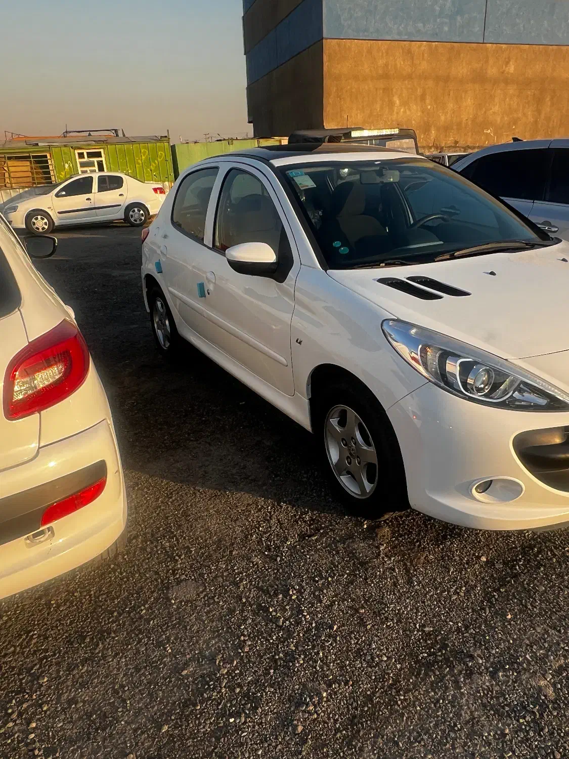 پژو۲۰۷ پانا ۴۰۲|خودرو سواری و وانت|شهر ری, بازار آهن|دیوار