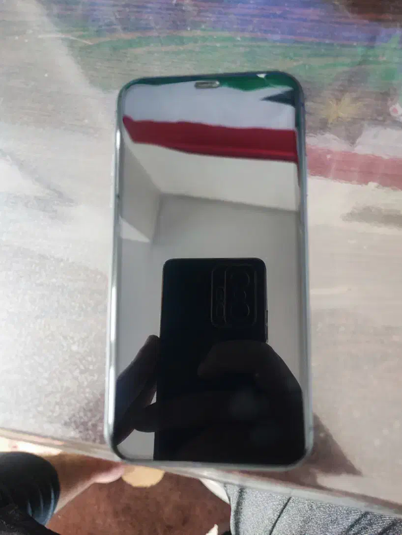 ۱۱ نرمال مشکی بدون بازشدگی تروتمیز ch 128|موبایل|اصفهان, دشتستان|دیوار