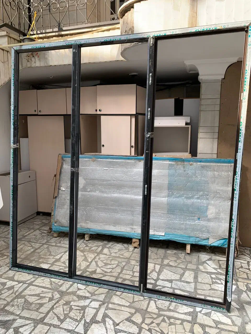 فروش کمد و درب و پنجره|مبلمان خانگی و میز عسلی|بابل, |دیوار