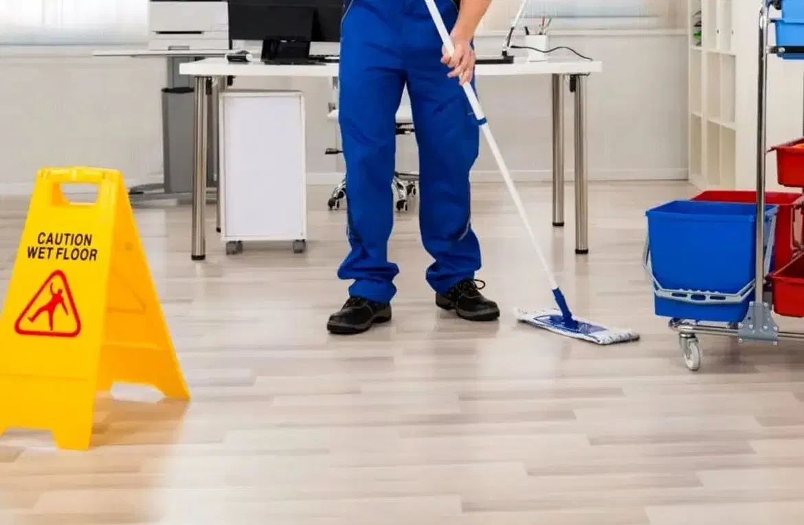 نیروی خدماتی نظافتی|استخدام خدمات فروشگاه و رستوران|قم, صفائیه|دیوار