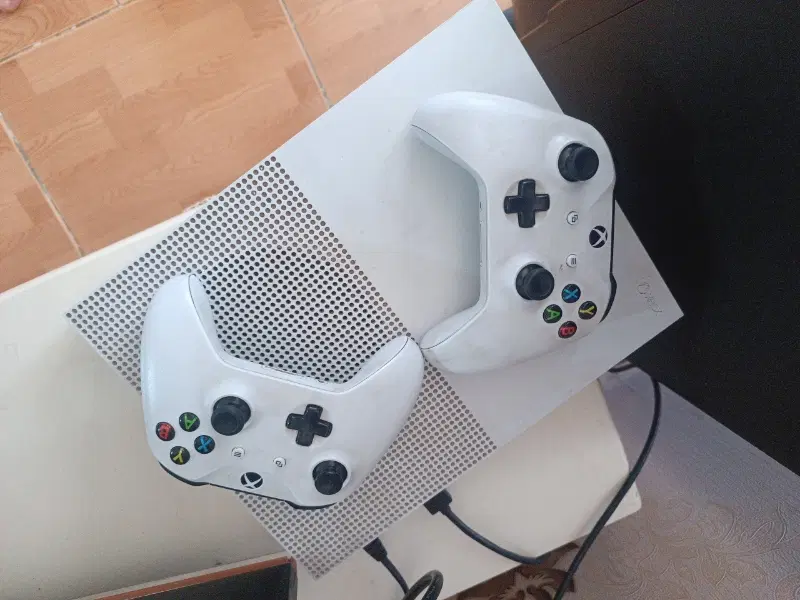 Xbox one s|کنسول، بازی ویدئویی و آنلاین|ارومیه, |دیوار