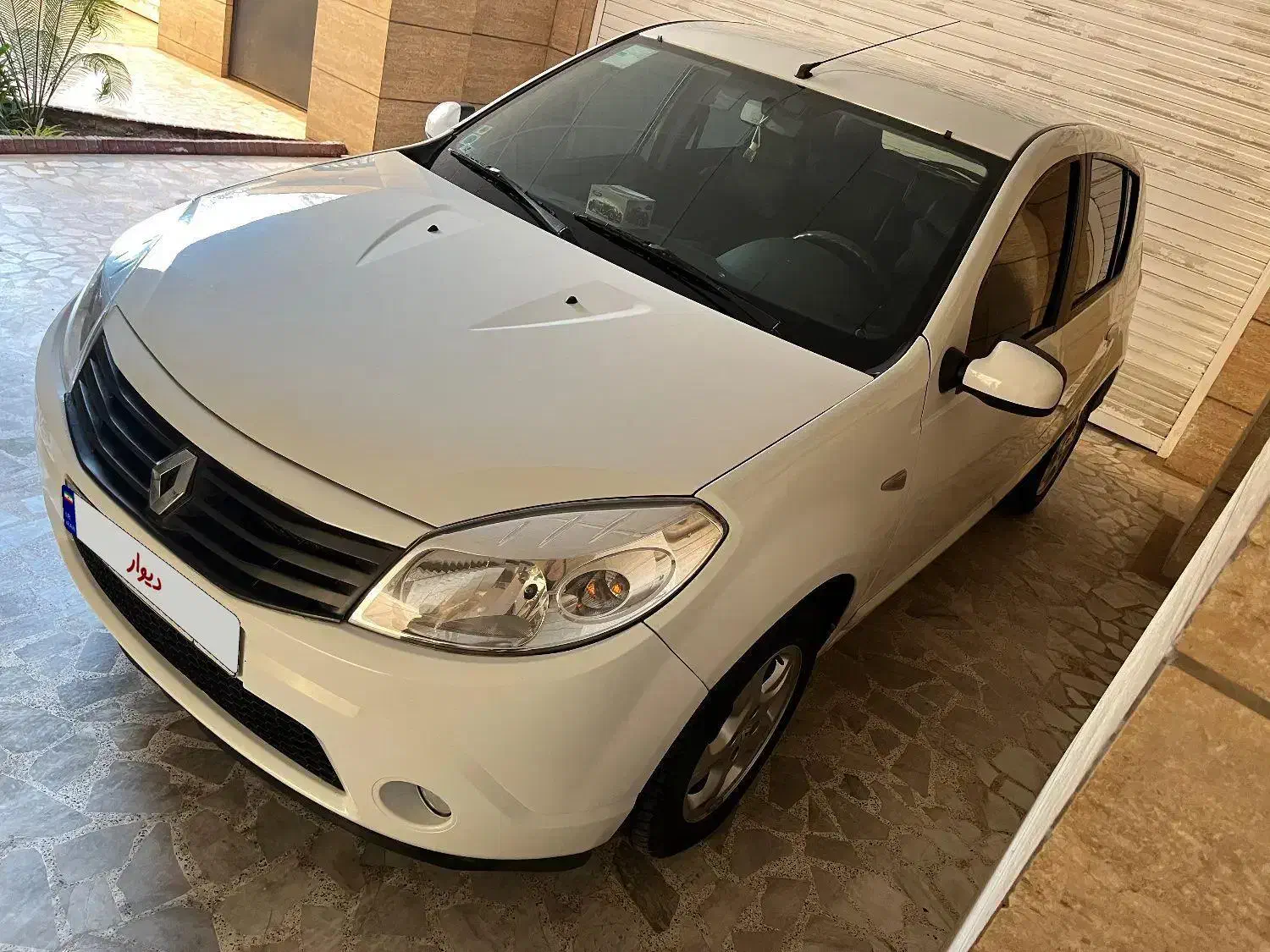 ساندرو اتومات مدل ۹۵|خودرو سواری و وانت|رشت, معلم|دیوار