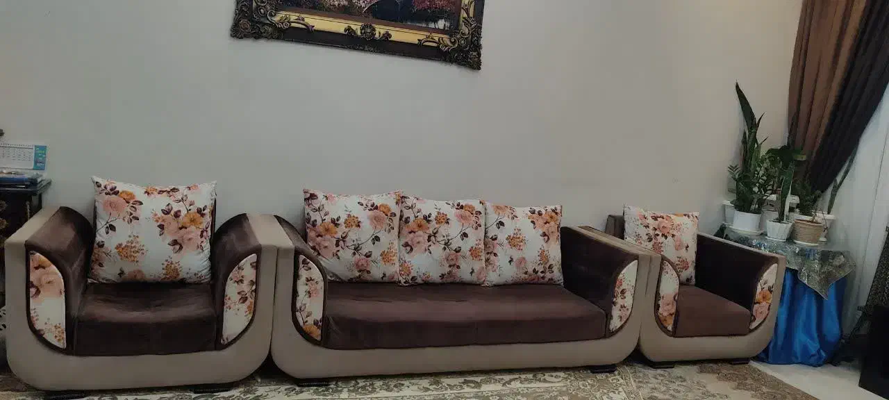 مبل ۷نفره درحدنو|مبلمان خانگی و میز عسلی|مشهد, فاطمیه|دیوار