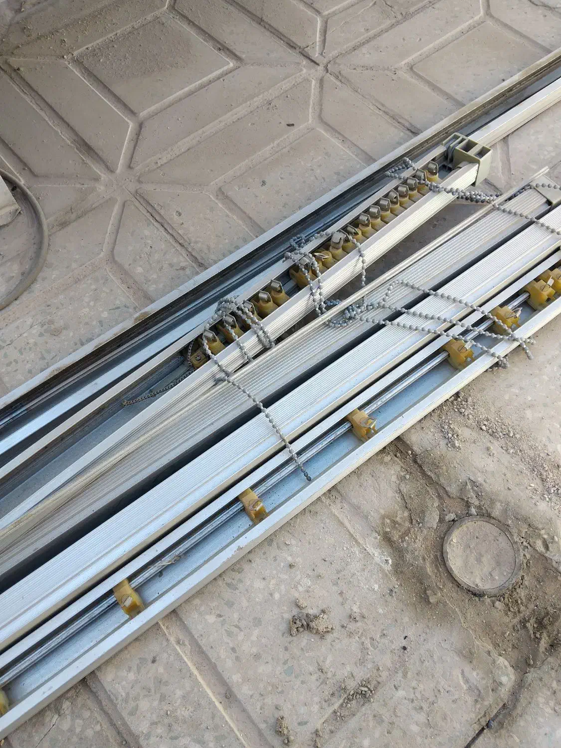 ریل آلومینیوم پرده عمودی|پرده، رانر، رومیزی|زارچ, |دیوار