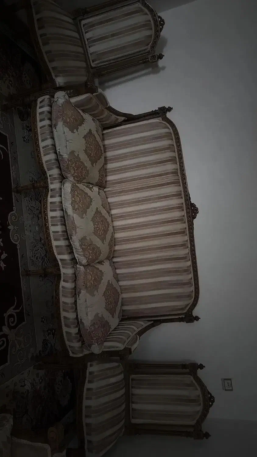 مبل سلطنتی|مبلمان خانگی و میز عسلی|ایلام, |دیوار