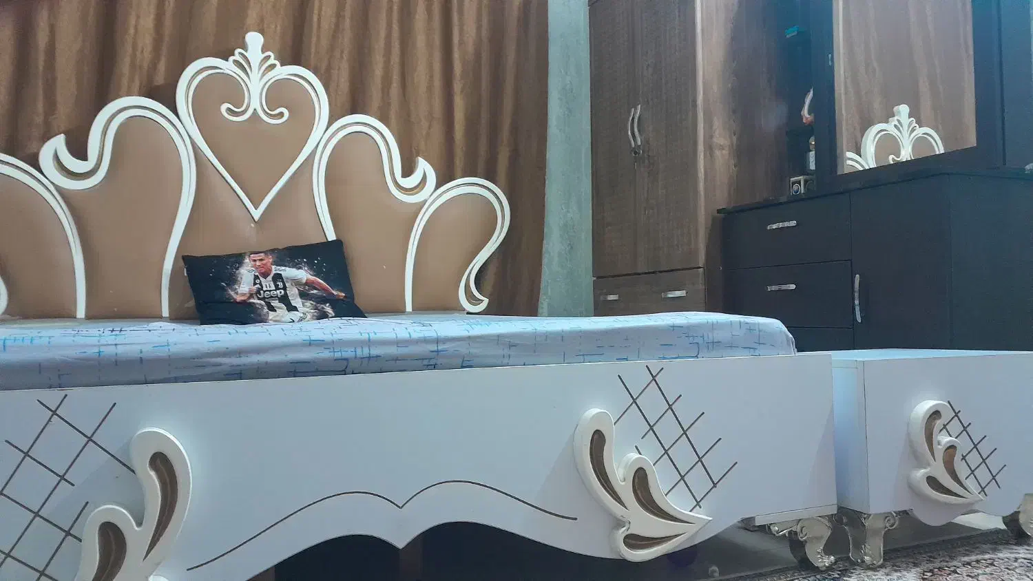 تخت خواب دو نفره|تخت و سرویس خواب|دلیجان, |دیوار