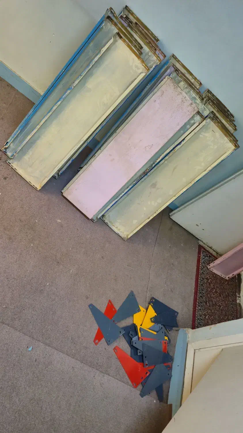 فروش تعدادی قفسه بندی|کتابخانه، شلف، قفسه‌های دیواری|اهواز, کیانپارس |دیوار