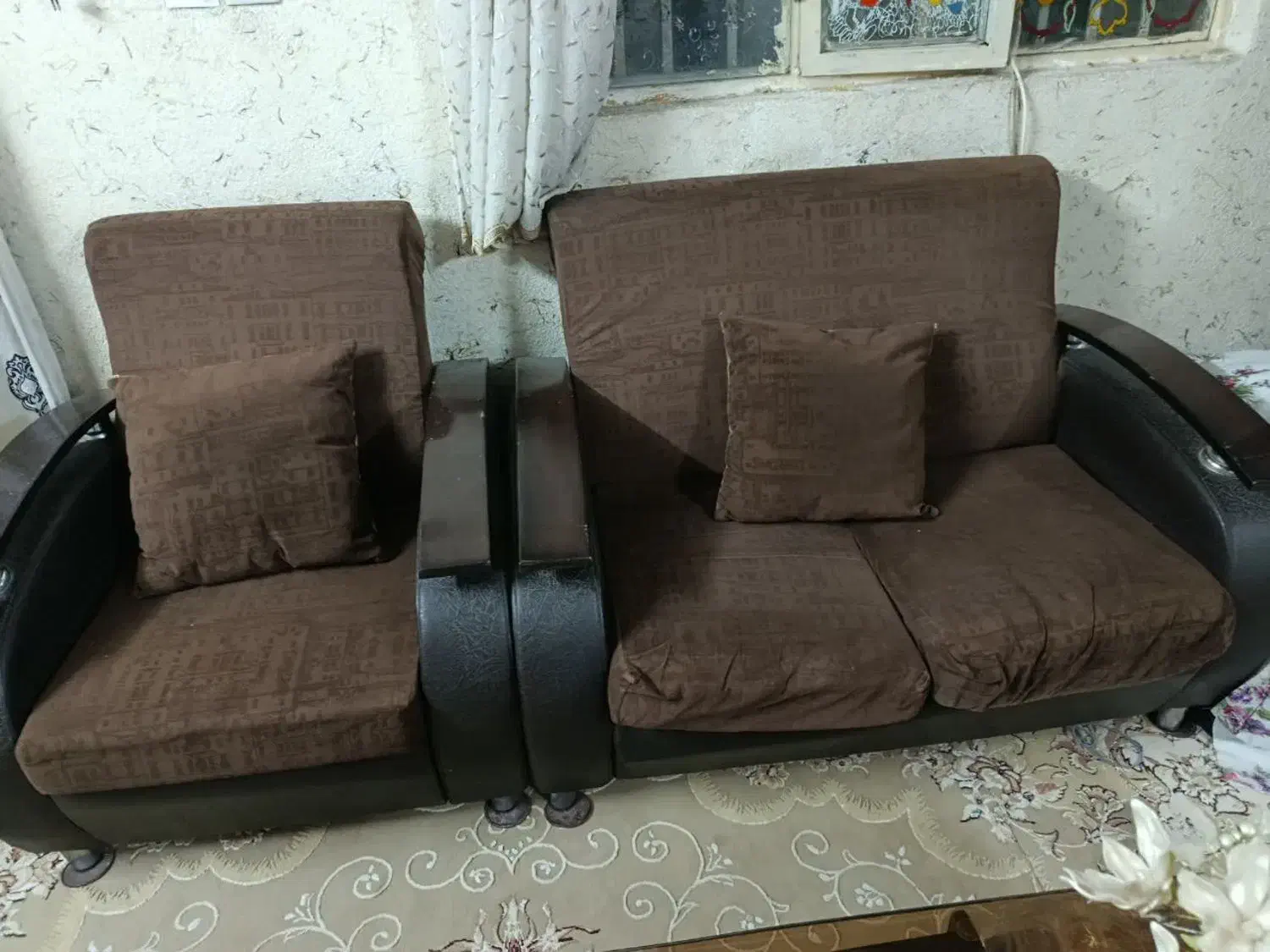 مبل راحتی هفت نفره و میز|مبلمان خانگی و میز عسلی|قم, شهرک امام حسن|دیوار