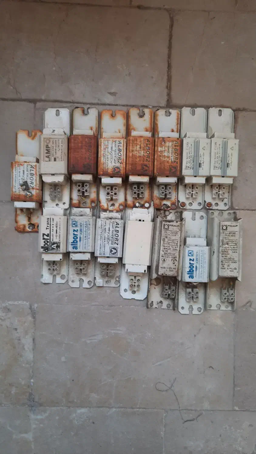 ترانس مهتابی|لامپ و چراغ|قم, پردیسان|دیوار