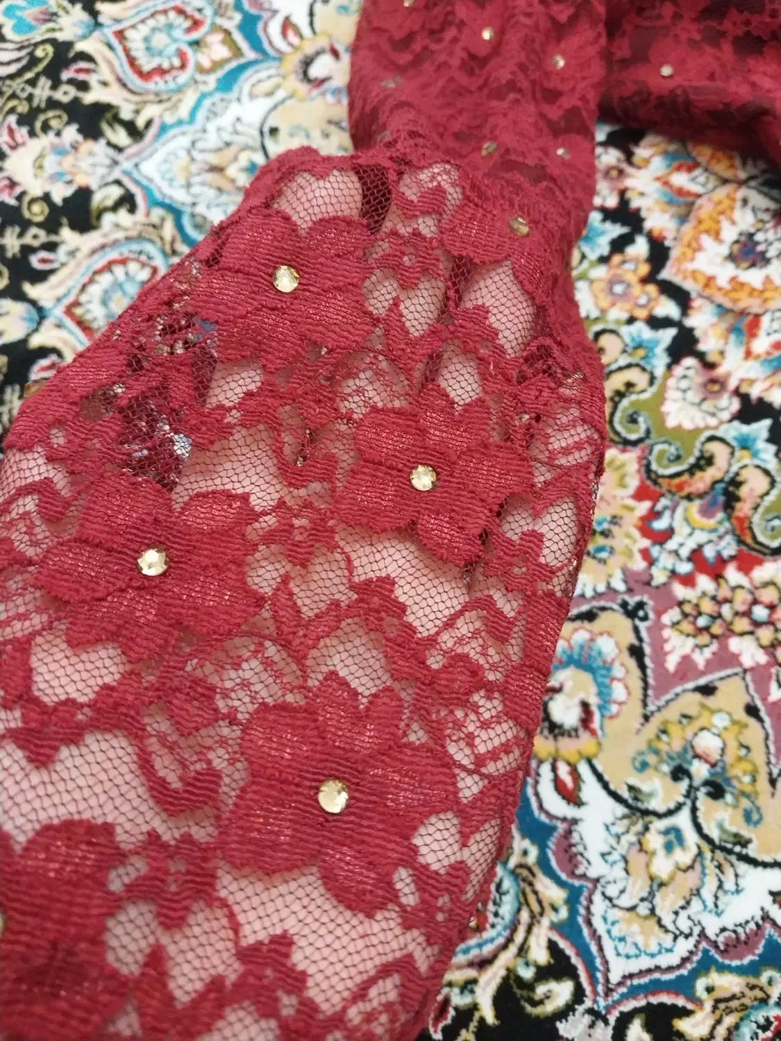 دو عدد لباس مجلسی|لباس|صومعهسرا, |دیوار