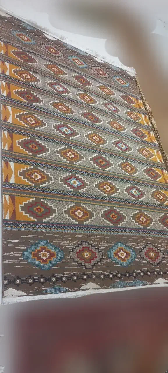 گلیم ۲ در ۳ تمیز و کم استفاده|گلیم، جاجیم، گبه|بجنورد, |دیوار