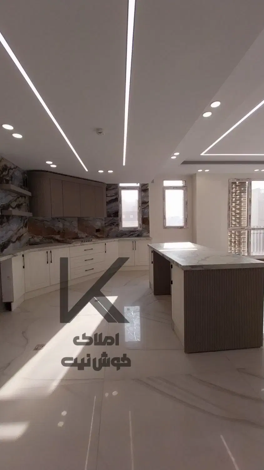 توانیر ۱۳۵ متر نوساز سوپر لوکس (آفتاب گیر بی نظیر)