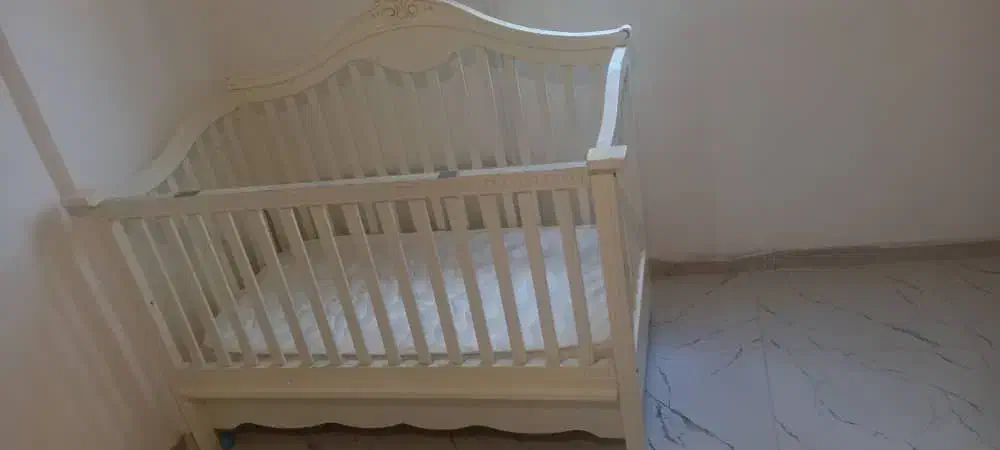 تخت کودک|تخت و صندلی بچه|نورآباد, |دیوار