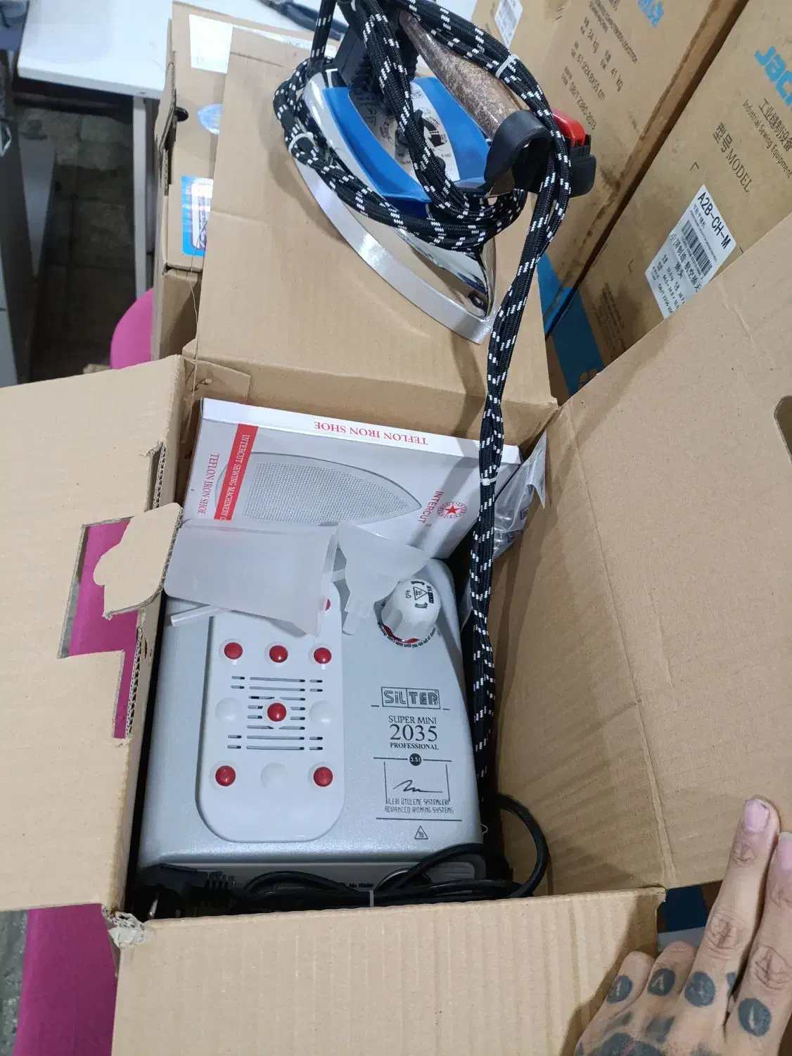 اتو ایرانی نو|اتو و لوازم اتو|بروجرد, |دیوار