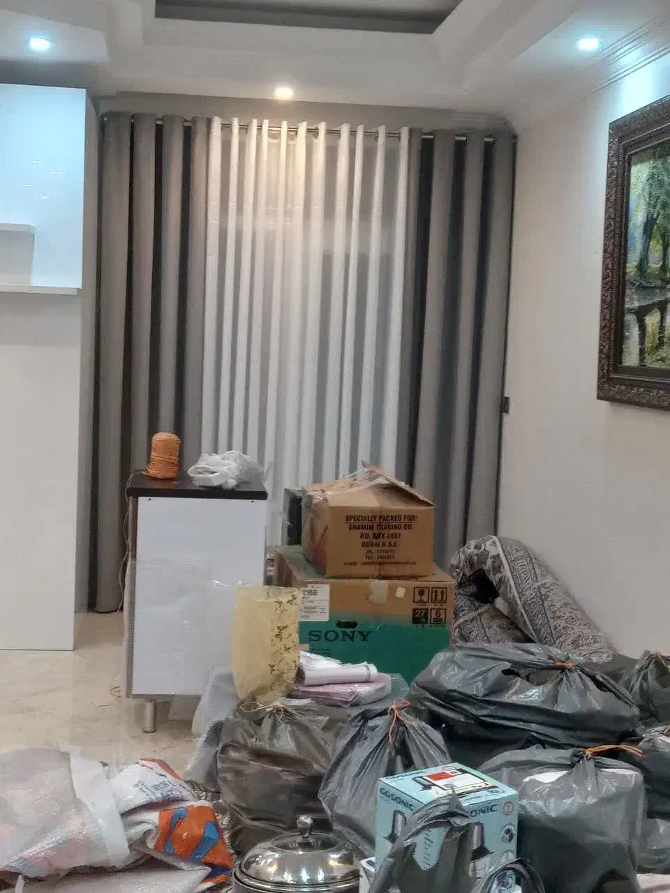 بخاطر تغییر شغل یه سری پرده آماد دارم|پرده، رانر، رومیزی|تهران, صادقیه|دیوار