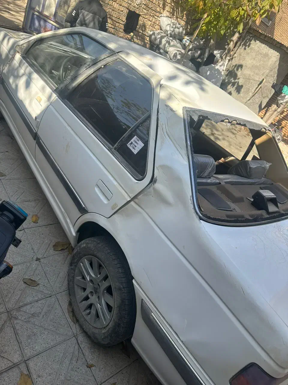 پژو پارس تصادفی|خودرو سواری و وانت|شهرکرد, |دیوار