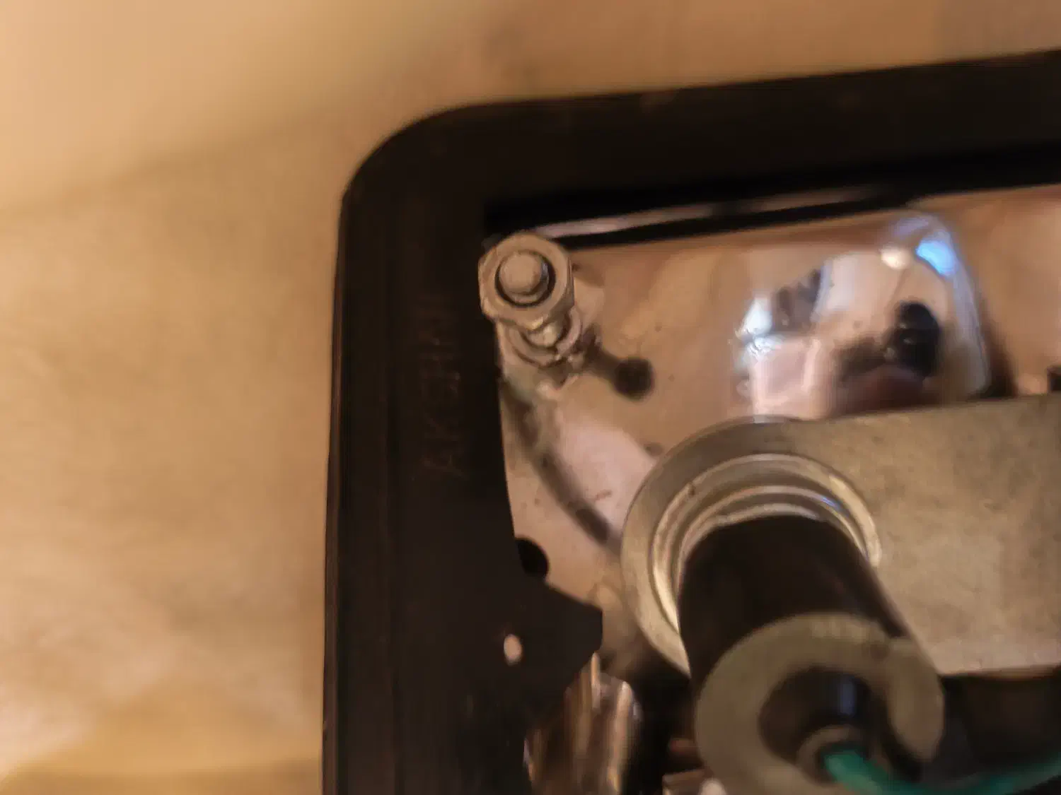 چراغ خطر عقب مینی ماینر ۱۹۶۷،اصلی انگلیسی|قطعات یدکی و لوازم جانبی|تهران, سنائی|دیوار