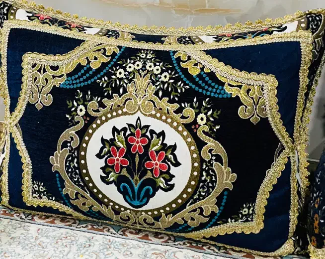 روبالشتی|رختخواب، بالش، پتو|دهدشت, |دیوار