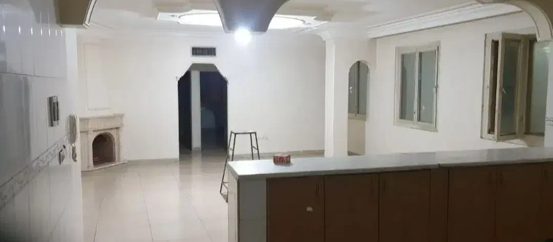 آپارتمان ۱۲۰ متری / کریمشاهیان