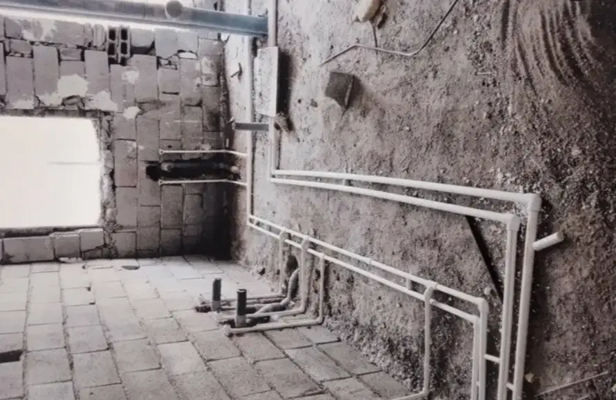 لوله کشی  گاز و اب فاظلاب|خدمات پیشه و مهارت|هرسین, |دیوار