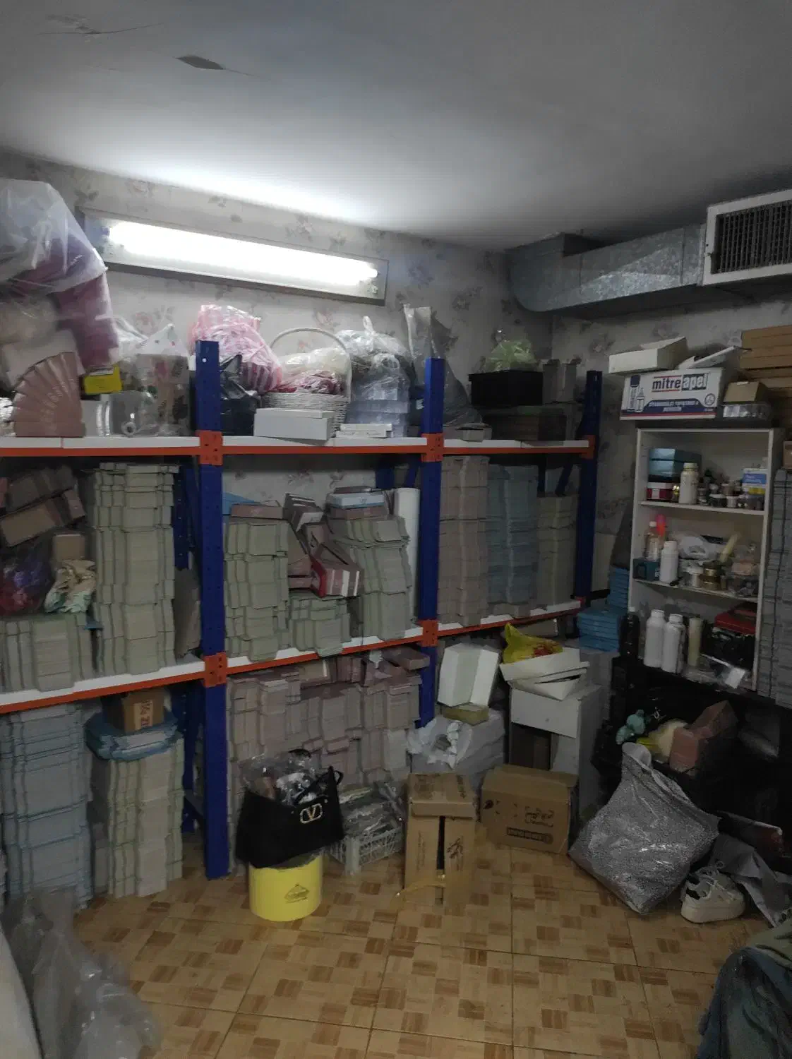 آپارتمان ۴ طبقه تک واحدی ۲۰۰ متر/ مرکز شهر قرچک|فروش آپارتمان|قرچک, مهدیه|دیوار