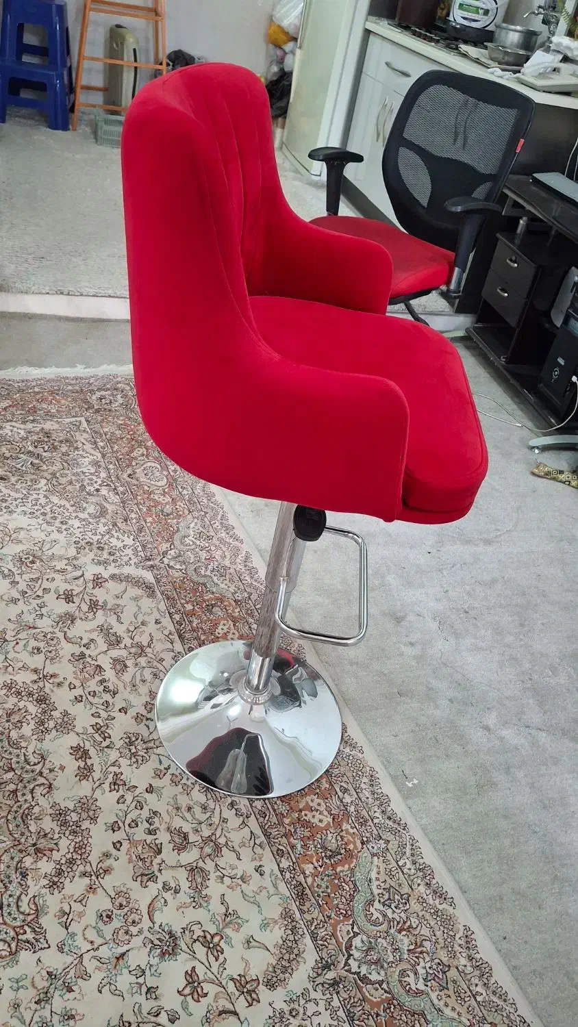 صندلی جک دار چرخان شرکتی|صندلی و نیمکت|قم, چهل درخت‎|دیوار