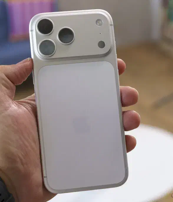 ۱۷ پرومکس ۲۵۶ نات پلمپ سفید Za بدون کد|موبایل|شیراز, معالیآباد|دیوار