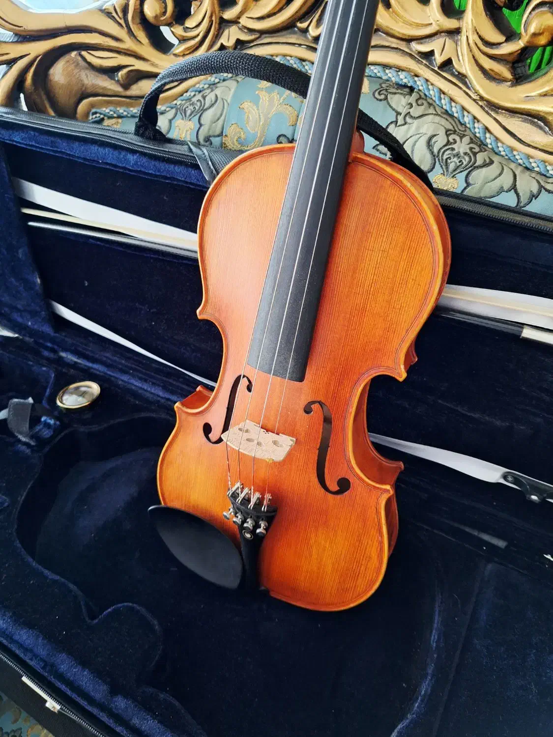 ویولون آماتی ۲۰۰ قدیمی|ویولن|شهرکرد, |دیوار