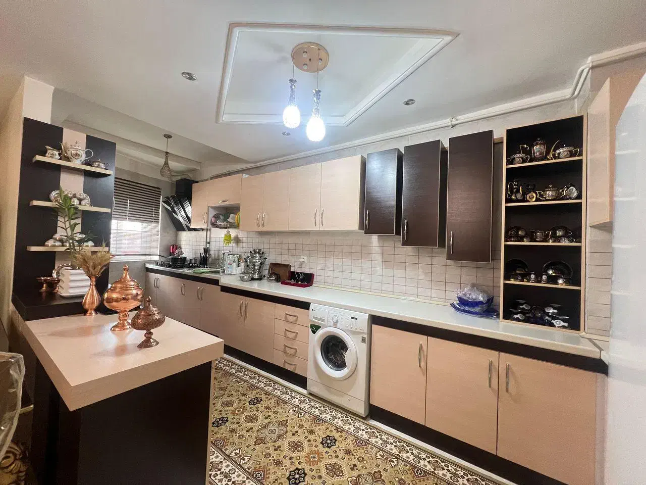 سه خوابه آسانسوردار تاپ لوکیشن اقتصادی|فروش آپارتمان|قائمشهر, |دیوار