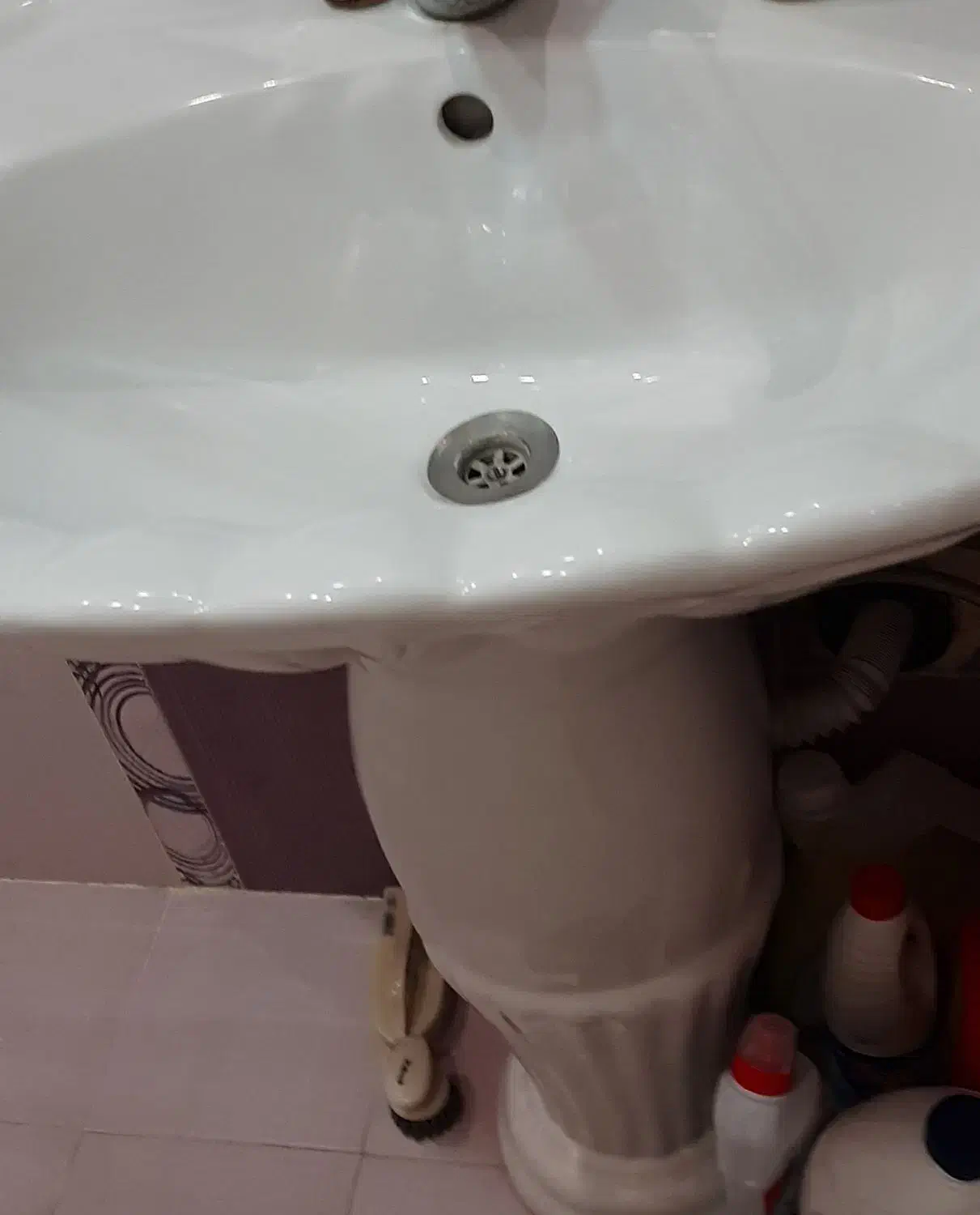 روشویی در حد نو سالم  بدون حتی یک خط خش|لوازم سرویس بهداشتی|تهران, سازمان برنامه شمالی|دیوار