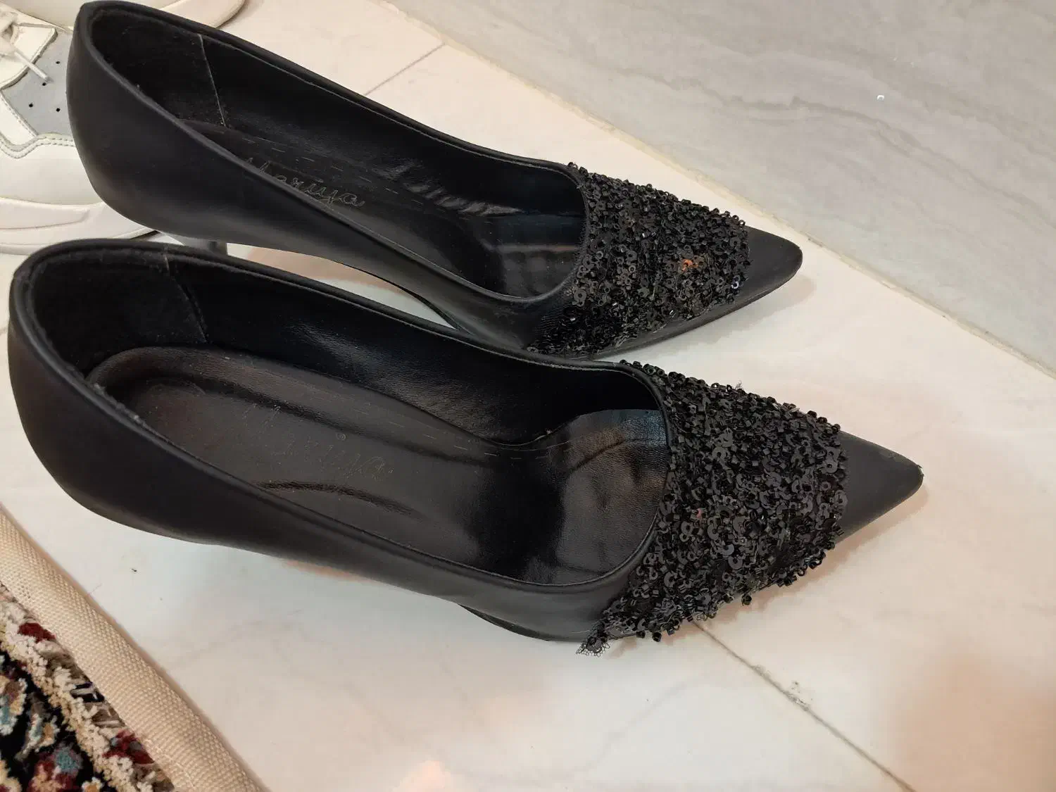 کفش در حد نو|کیف، کفش، کمربند|آبدانان, |دیوار