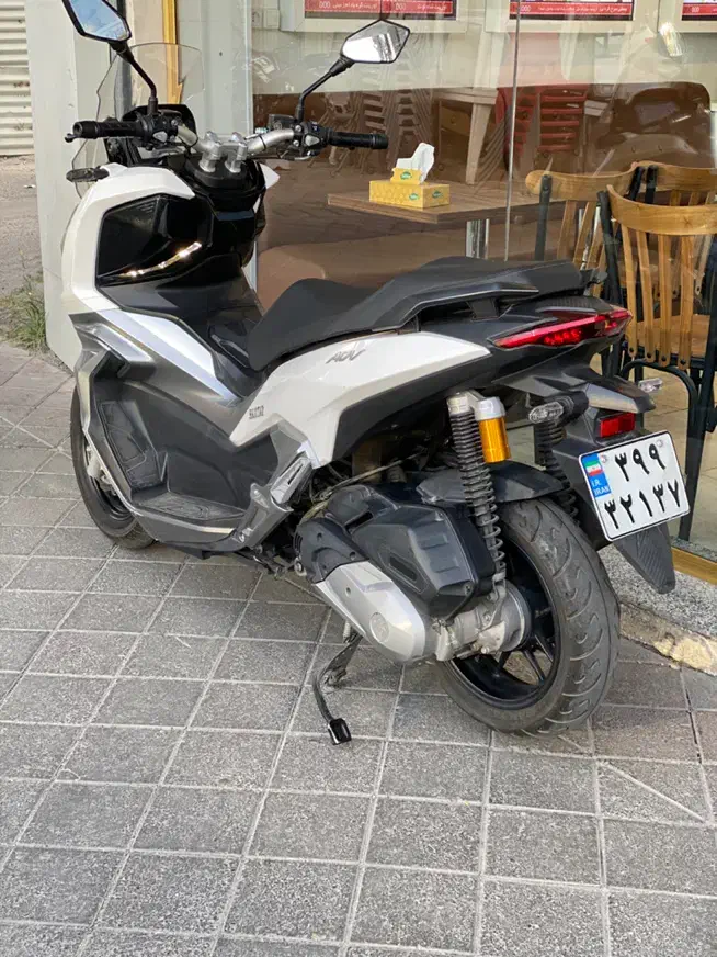 adv ۱۶۰ همتاز|موتورسیکلت|تبریز, |دیوار