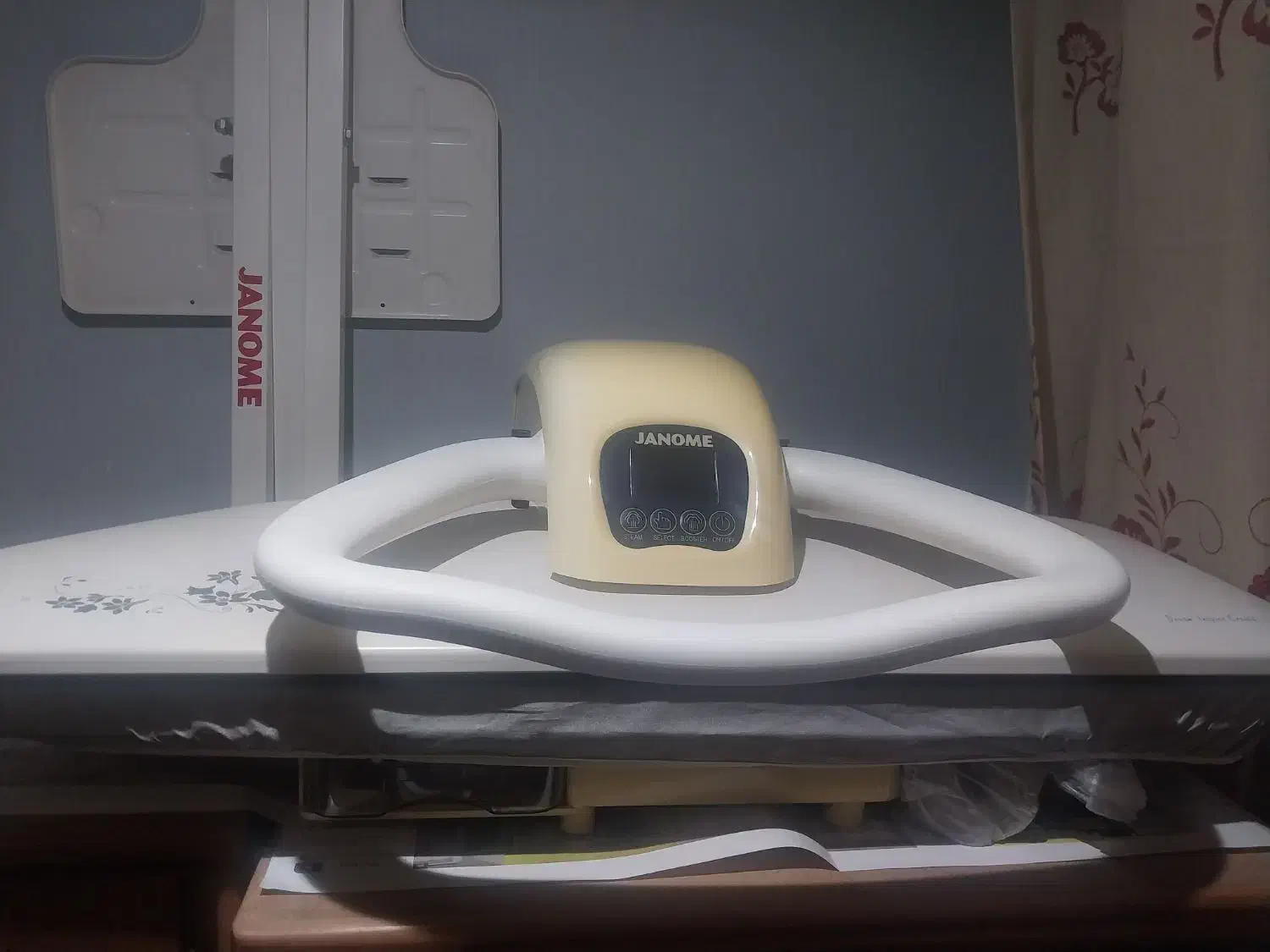 اتوی پرسی ژانومه|اتو و لوازم اتو|شیراز, ستارخان|دیوار