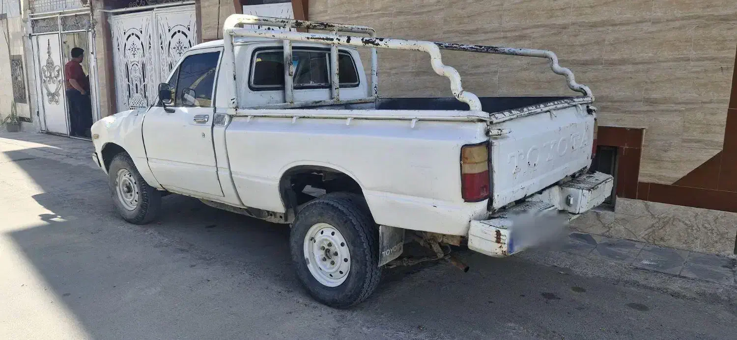 تویوتا مدل ۸۲ با بهترین حالت فنی|خودرو سواری و وانت|جهرم, |دیوار