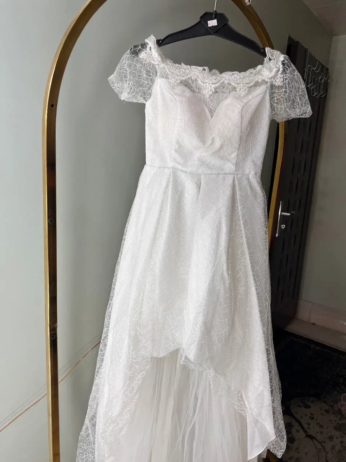 لباس عروس|لباس|کاشان, ملک آباد|دیوار