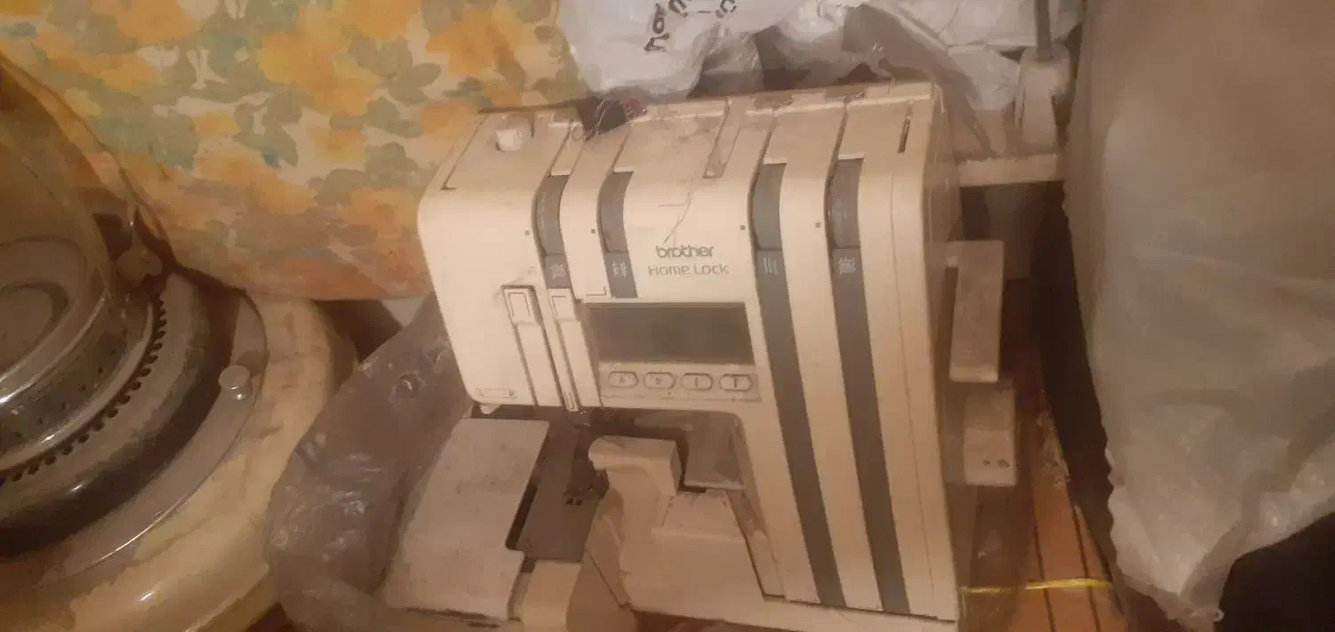 چرخ خیاطی  وچرخ زیگ زاگ|چرخ خیاطی و ریسندگی|تهران, توحید|دیوار