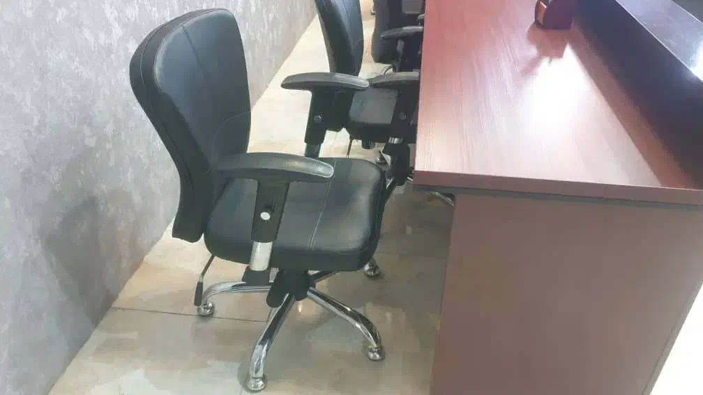 میز و صندلی اداری|مبلمان اداری|لاهیجان, انقلاب|دیوار